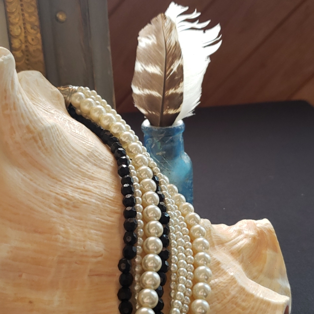 Multi-Strand Pearl Necklace - Picture 2 of 4